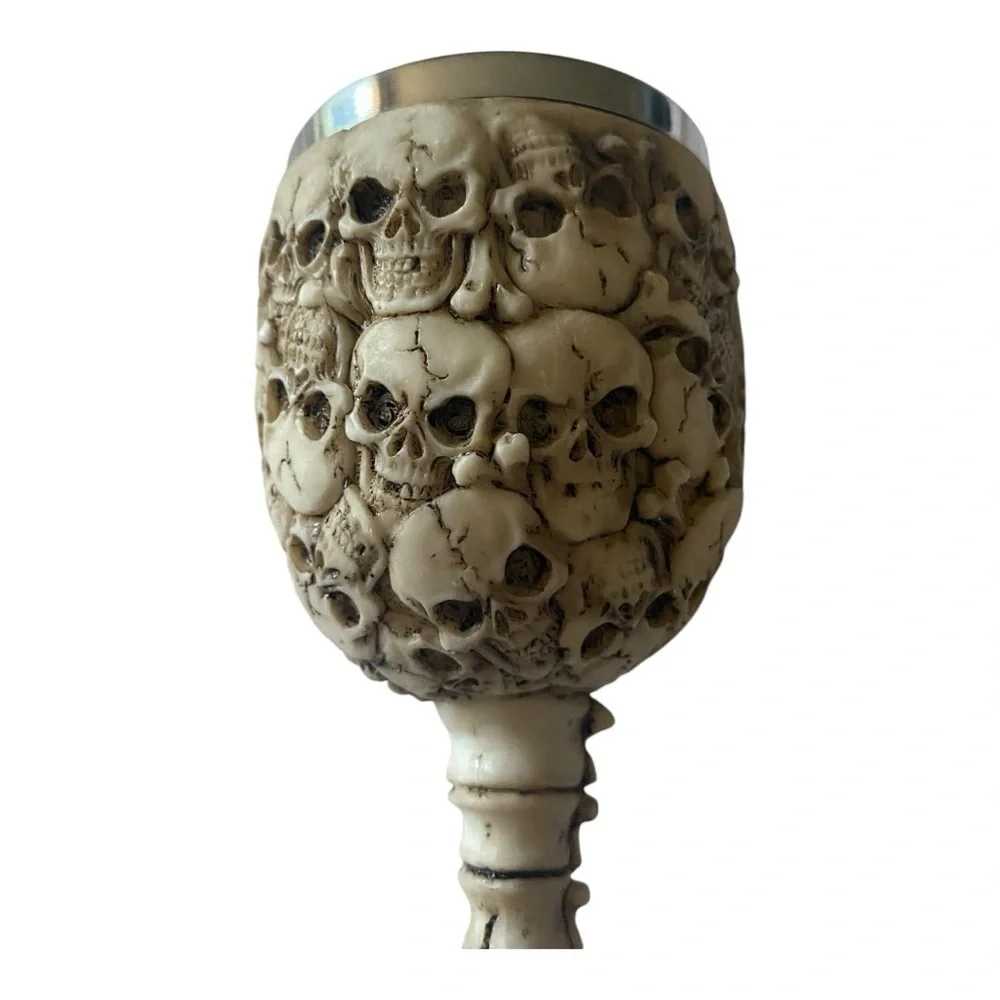 NWT-GOTHIC HOME-SET OF FOUR SKULL COVERED WINE GOBLETS